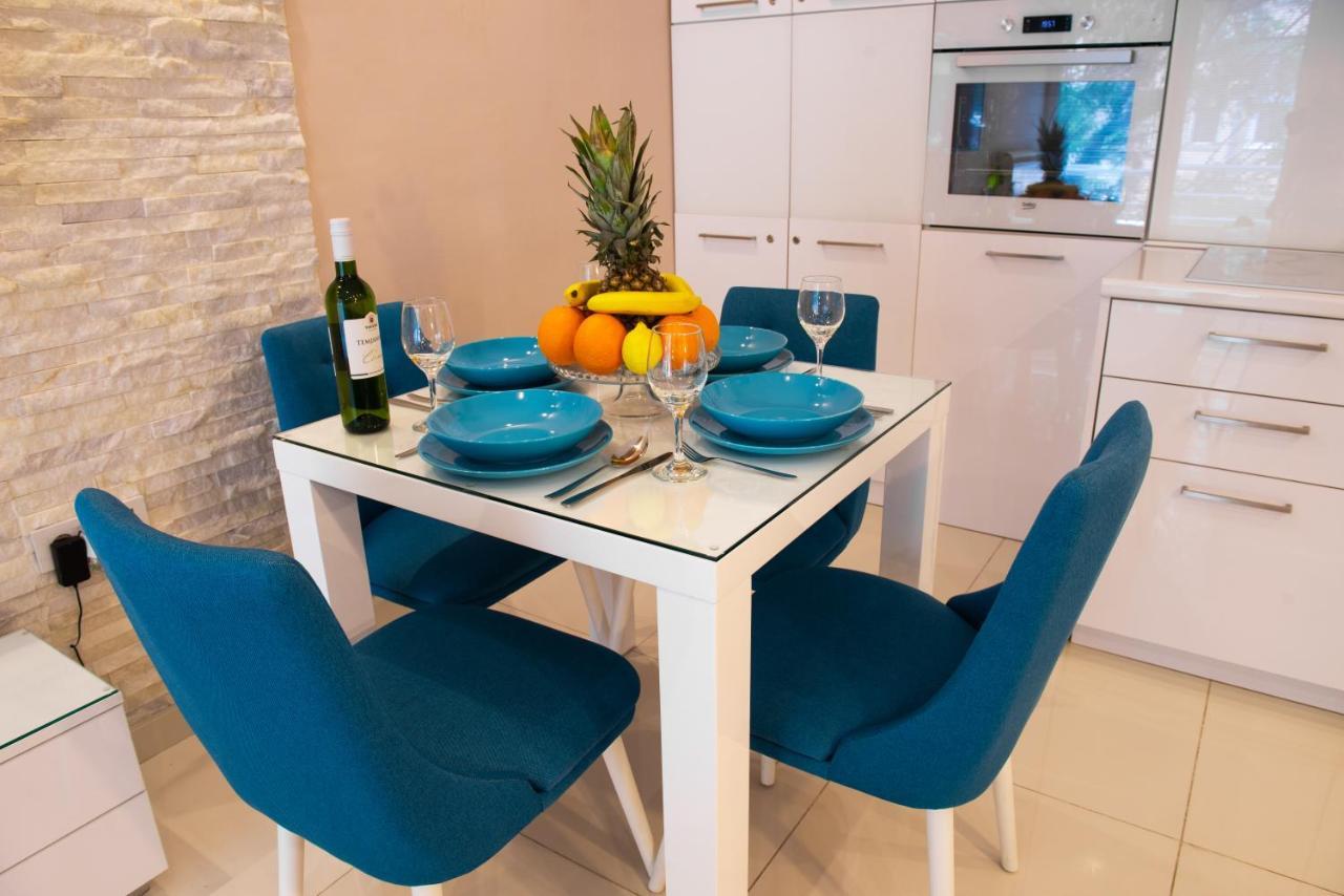 Turist Apartment Ni Exteriör bild