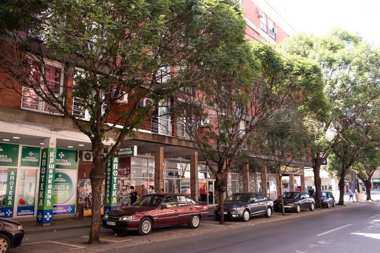 Turist Apartment Ni Exteriör bild